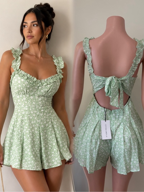 Dresses & Skirts - Ruffled Tie-Back Mini Dress in Light Green Floral